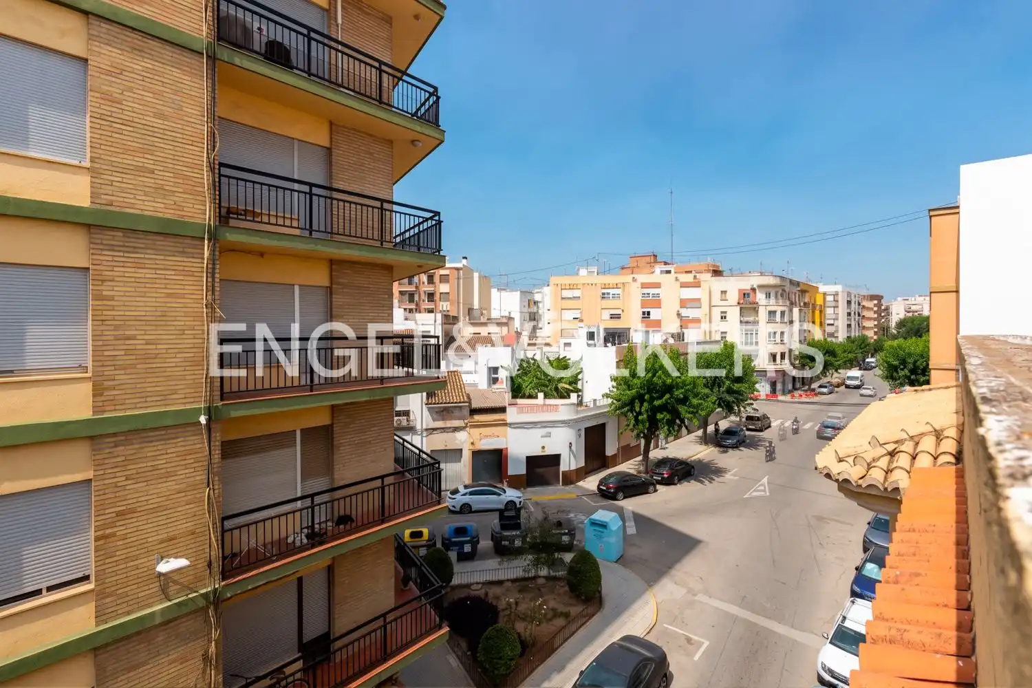 Vista exterior de Dúplex en venta en Oliva con Aire acondicionado, Calefacción y Terraza