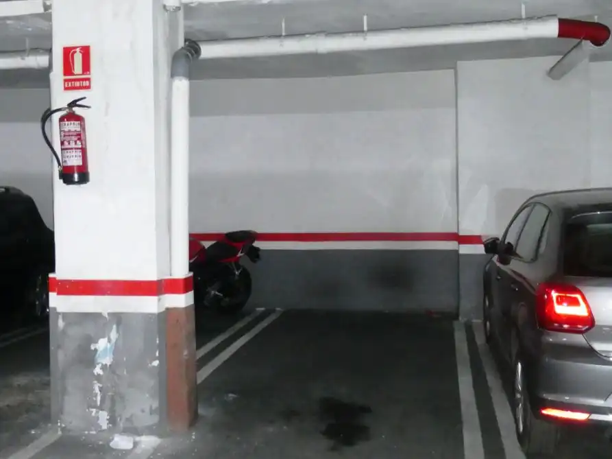 Parkplatz von Garage zur Miete in Sants - Montjuïc