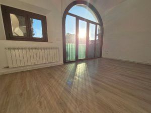 Sala d'estar de Dúplex de lloguer en Sant Julià de Vilatorta amb Calefacció i Balcó