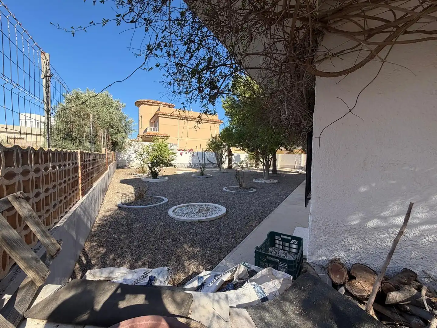 Jardí de Casa o xalet en venda en El Ejido amb Aire condicionat, Jardí privat i Traster