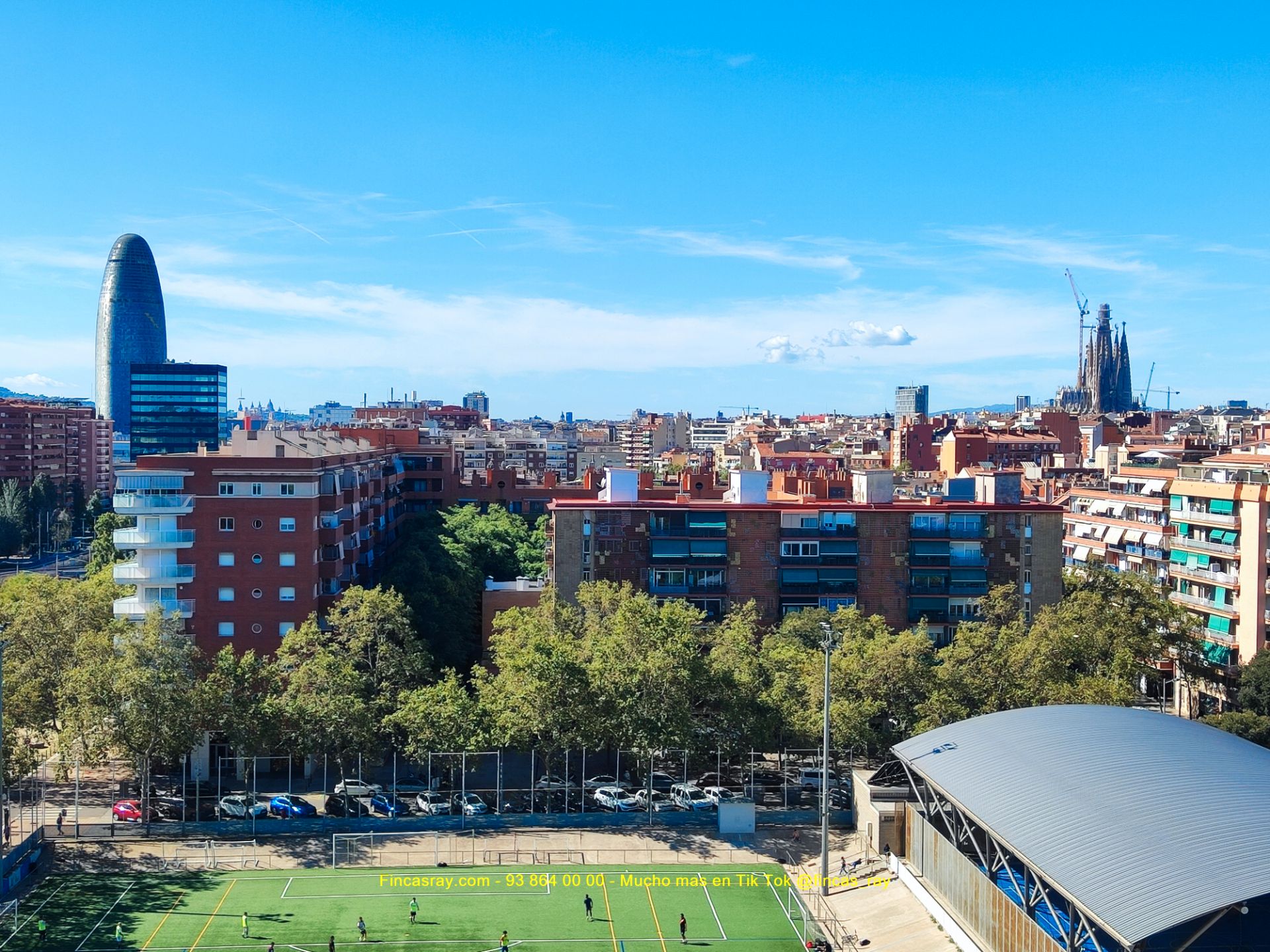 Vista exterior de Pis en venda en  Barcelona Capital amb Aire condicionat, Calefacció i Forn