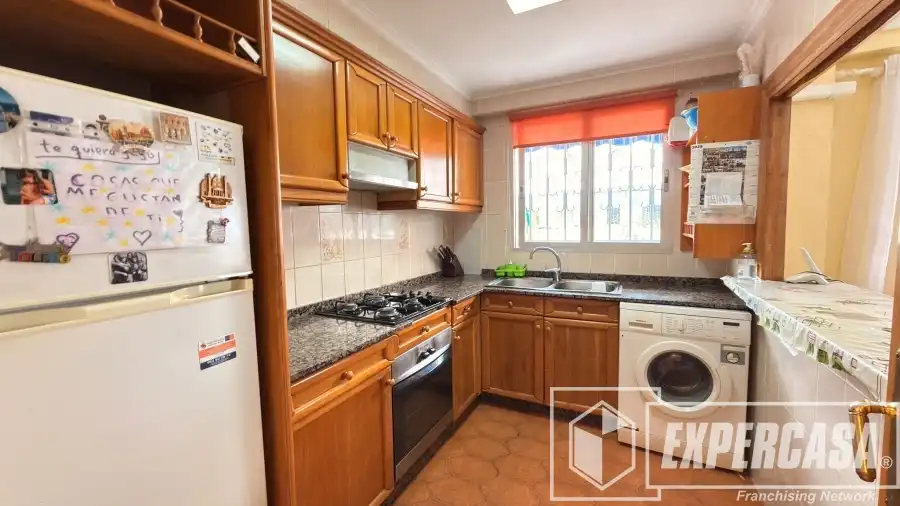 Cocina de Piso en venta en Valencia con Terraza y Trastero