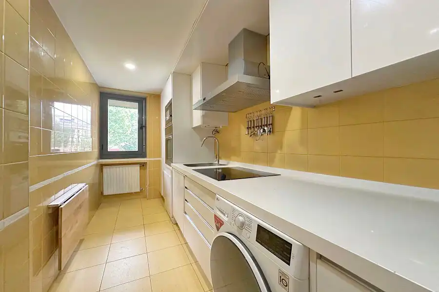 Cocina de Dúplex en venta en Torrelodones con Calefacción, Parquet y Horno