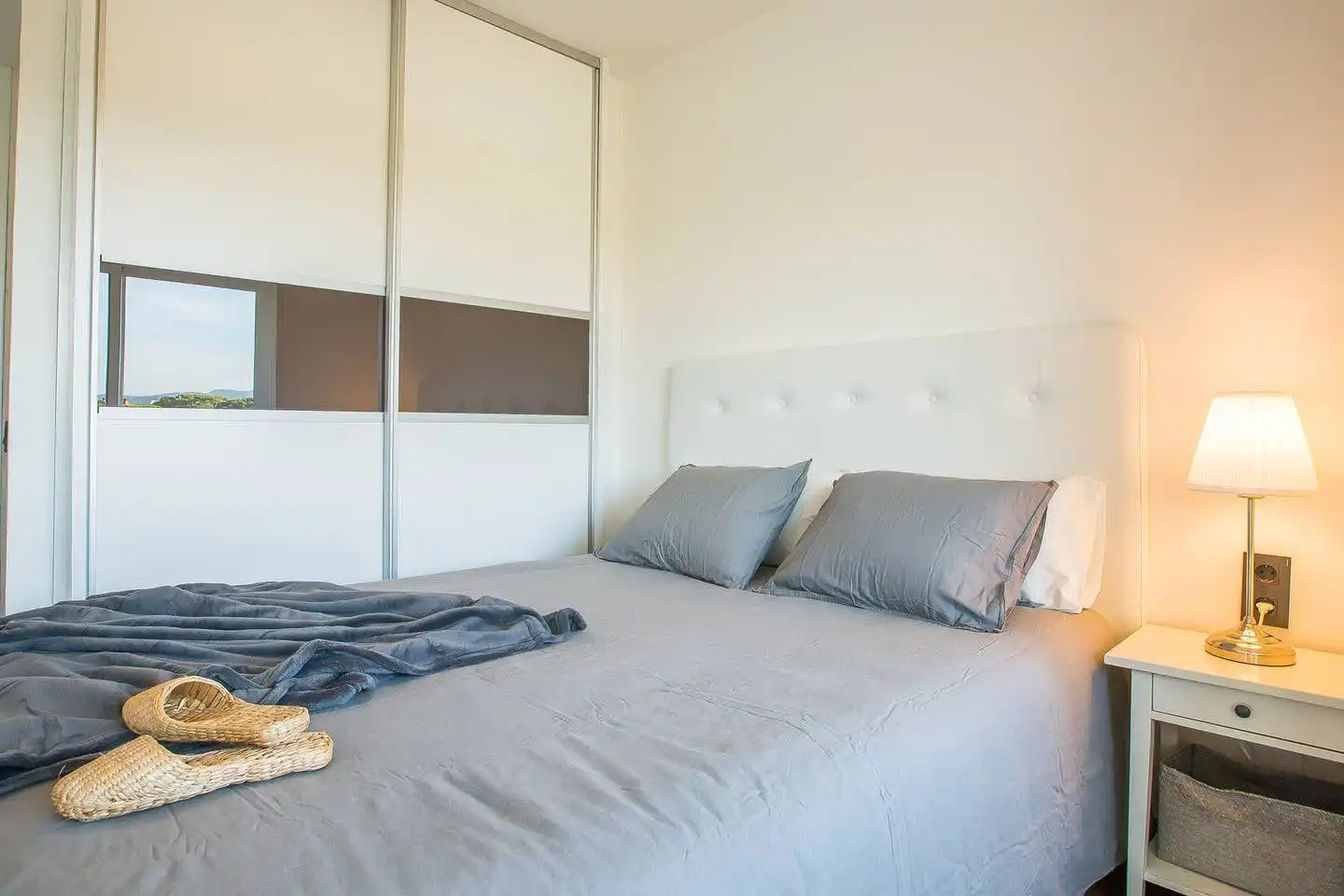 Habitación de Piso de alquiler en Gavà con Calefacción, Terraza y Piscina comunitaria