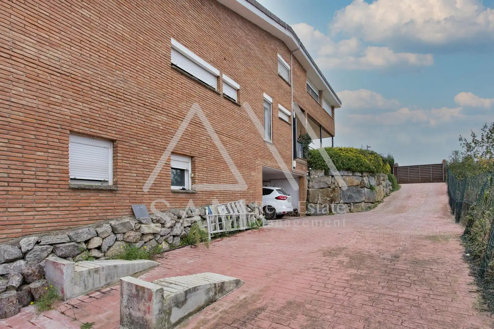 Vista exterior de Casa o chalet en venta en Lliçà d'Amunt con Calefacción, Jardín privado y Terraza
