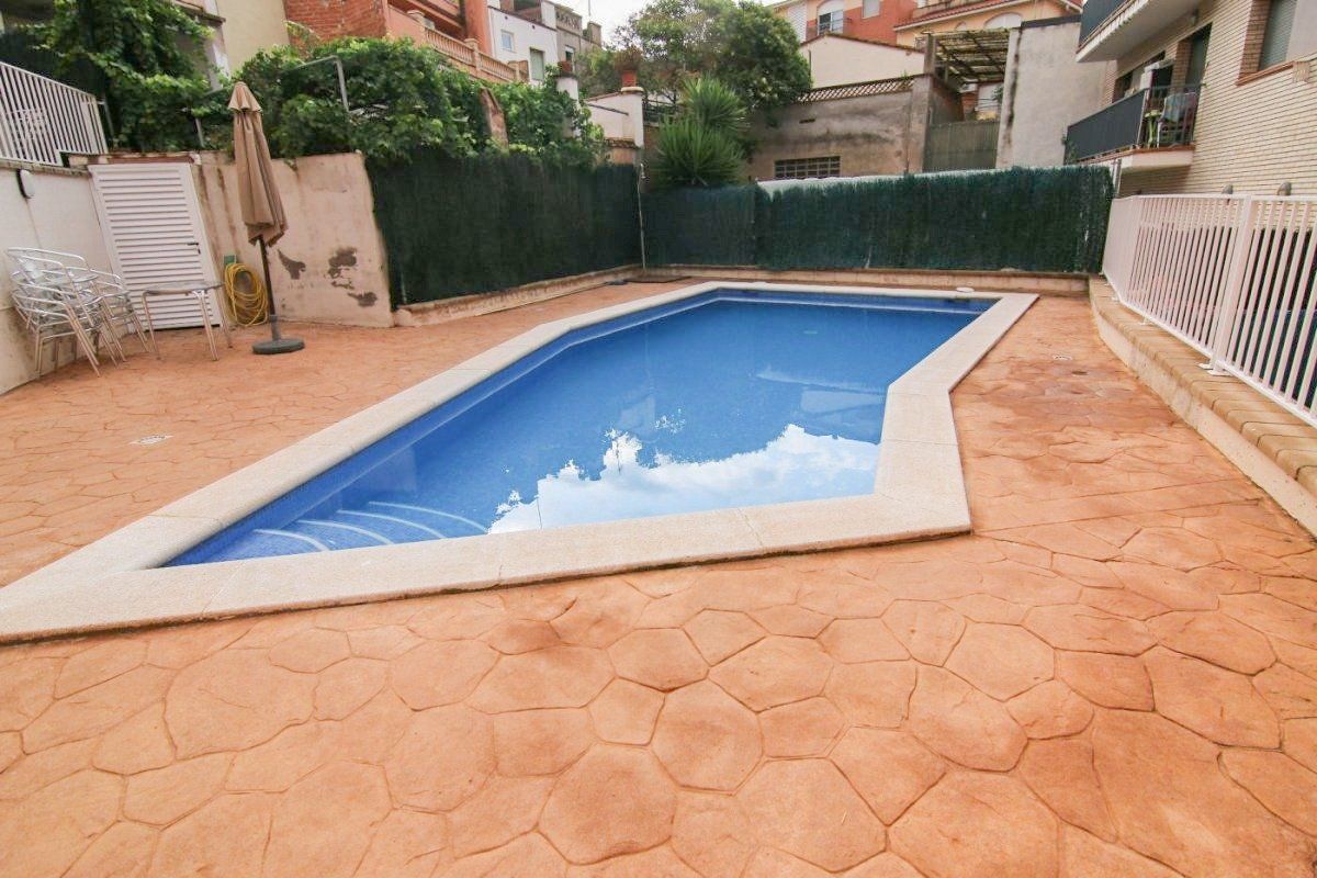 Swimming pool of Single-family semi-detached for sale in Els Hostalets de Pierola  with Heating, Balcony and Community pool