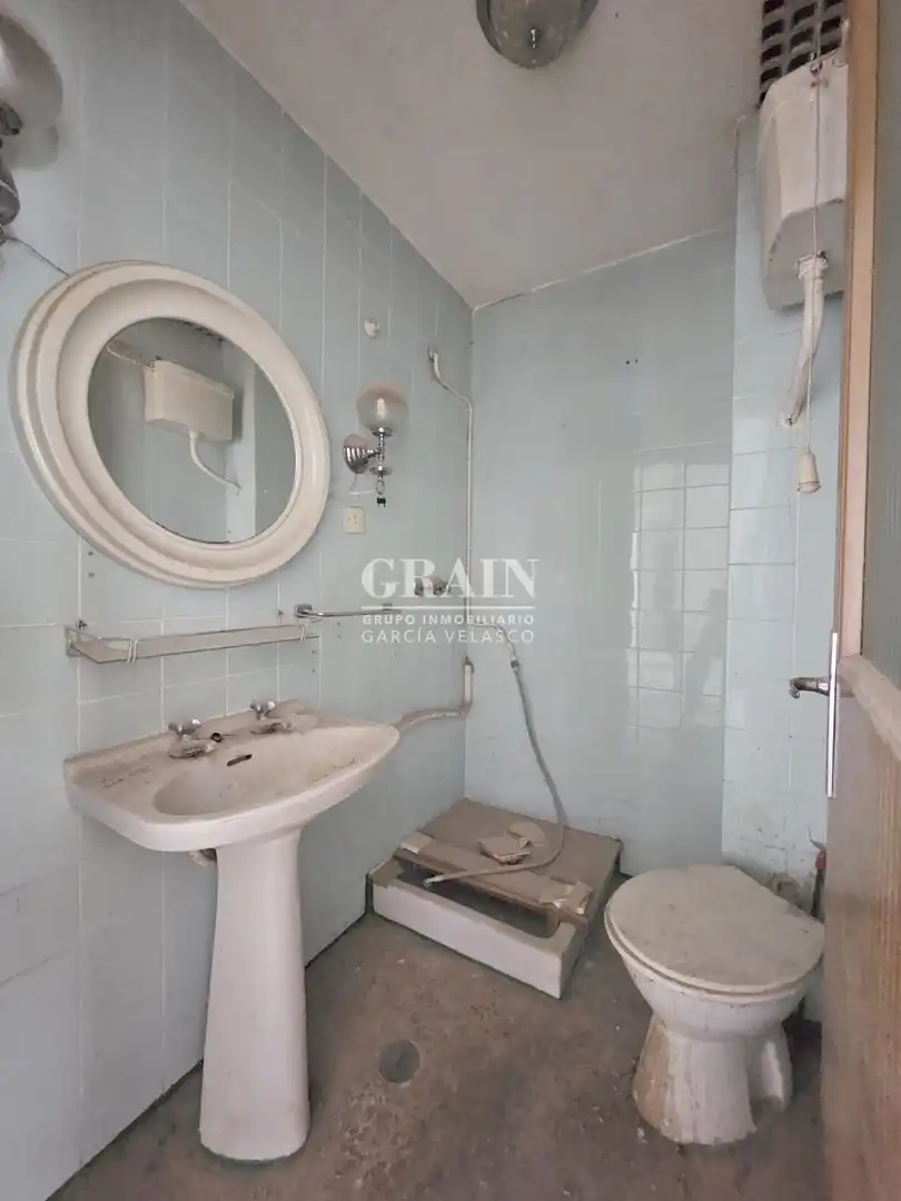 Bathroom of Flat for sale in Albacete  with Balcony