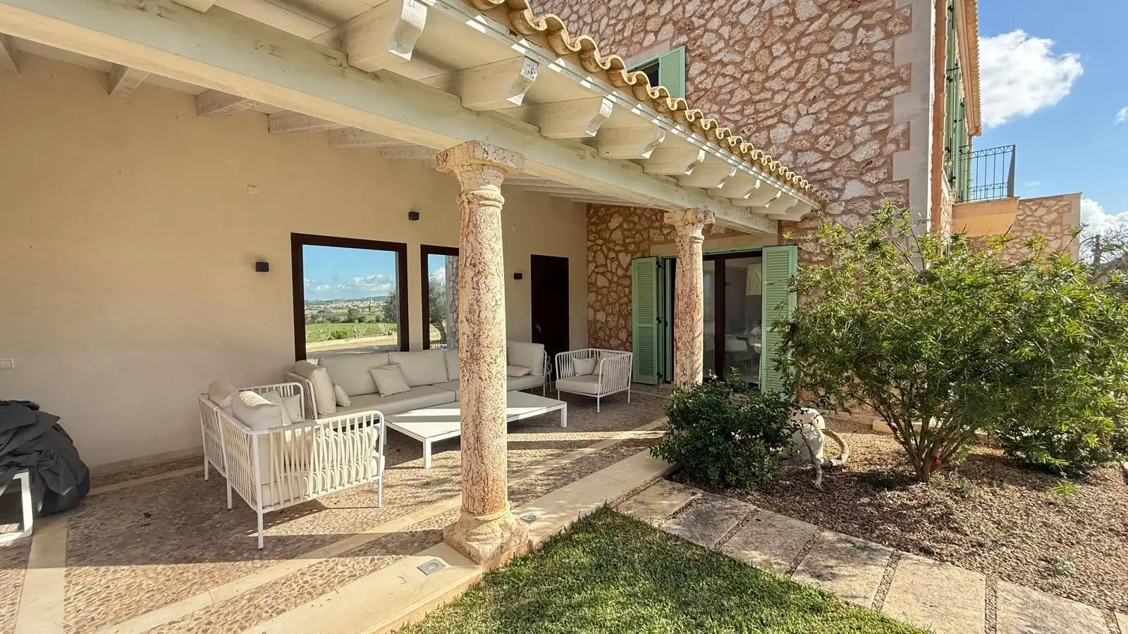 Country homes for sale in Cala Murada