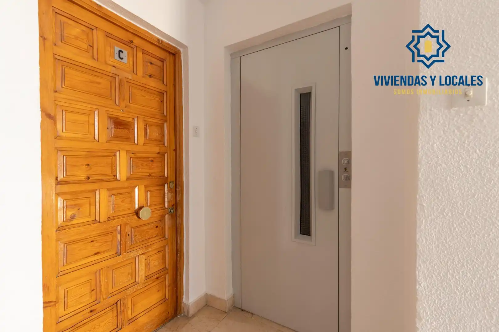 Piso en venta en Granada con Terraza