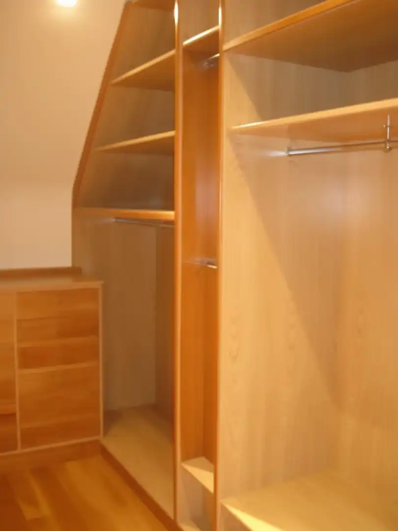 Schlafzimmer von Wohnungen zur Miete in Oviedo  mit Heizung, Möbliert und Whirlpool