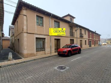 Casa en venta en Mansilla de las Mulas