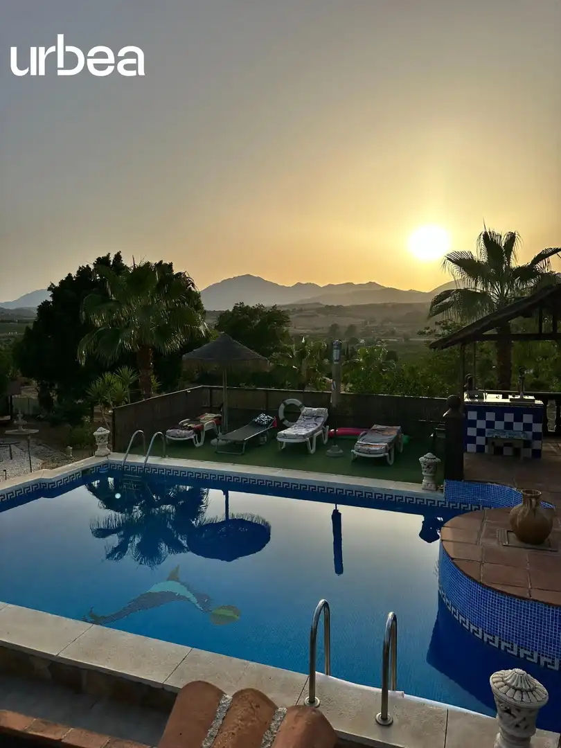 Jardí de Finca rústica en venda en Pizarra amb Aire condicionat, Calefacció i Jardí privat