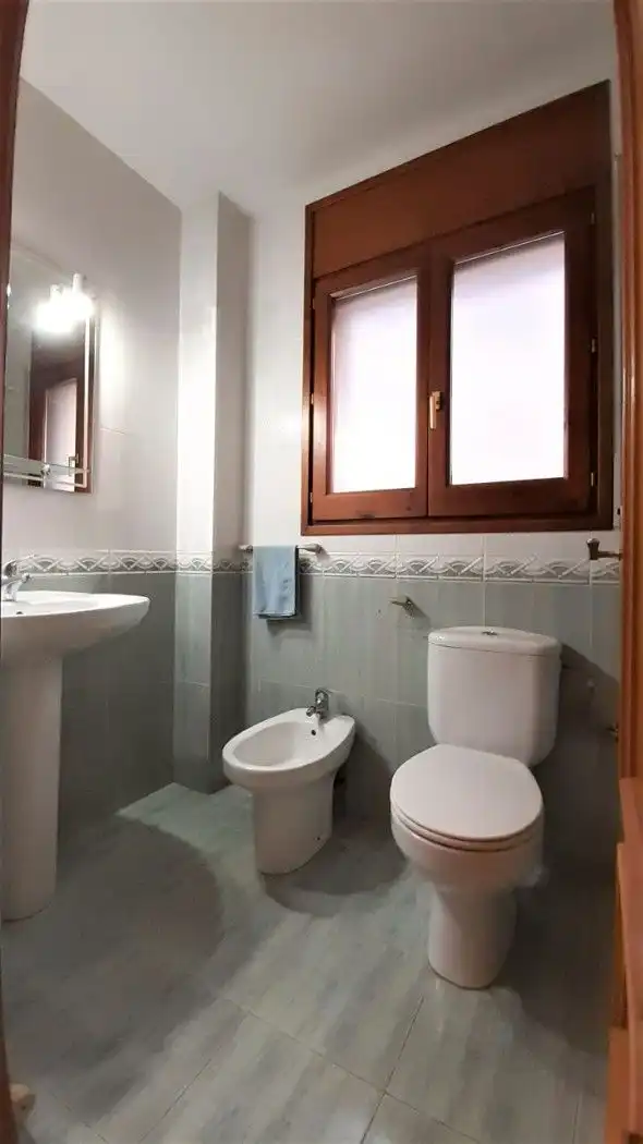 Badezimmer von Einfamilien-Reihenhaus zum Verkauf in Moià mit Heizung, Terrasse und Abstellraum