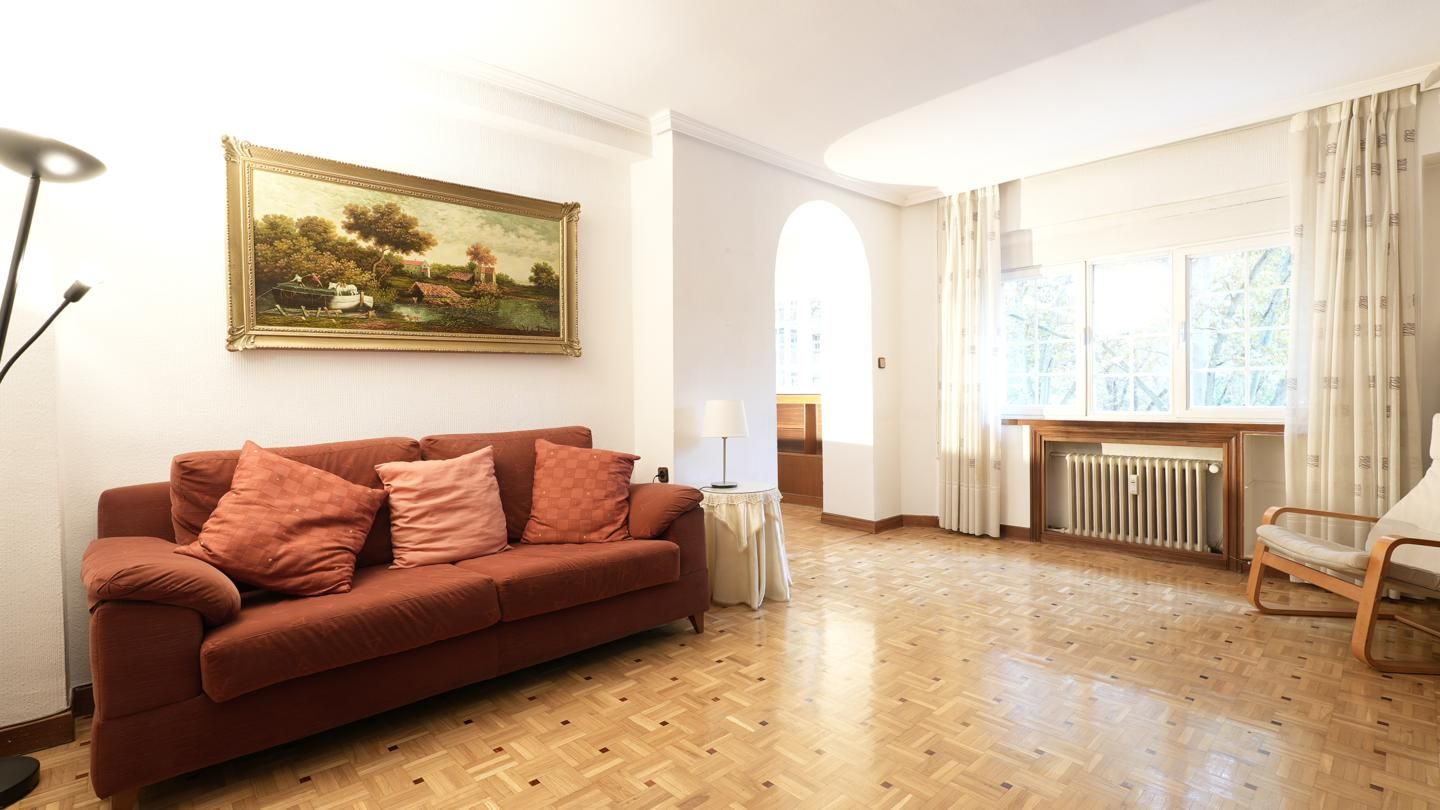 Living room of Flat for sale in  Madrid Capital  with Heating and Storage room