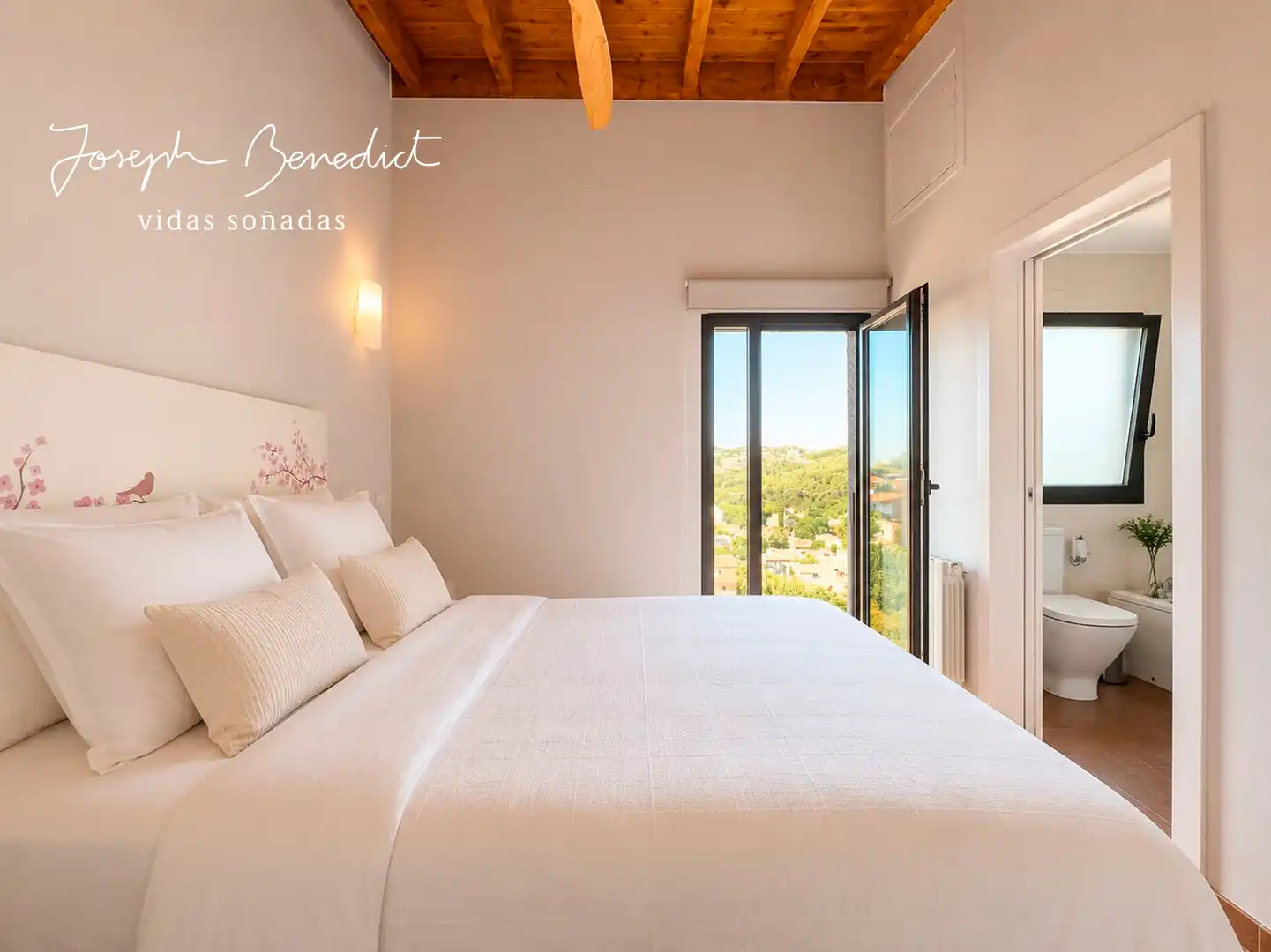 Bedroom of Houses for sale in Torrelles de Llobregat  with Air Conditioner, Heating and Private garden