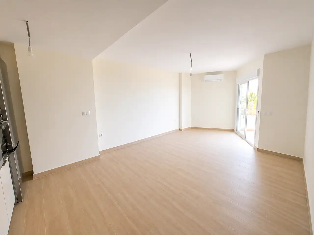 Wohnzimmer von Wohnungen zum Verkauf in Torrox mit Klimaanlage, Heizung und Gemeinschaftspool