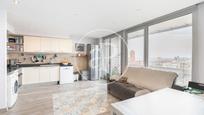 Sala d'estar de Pis en venda en  Barcelona Capital amb Aire condicionat, Calefacció i Jardí privat