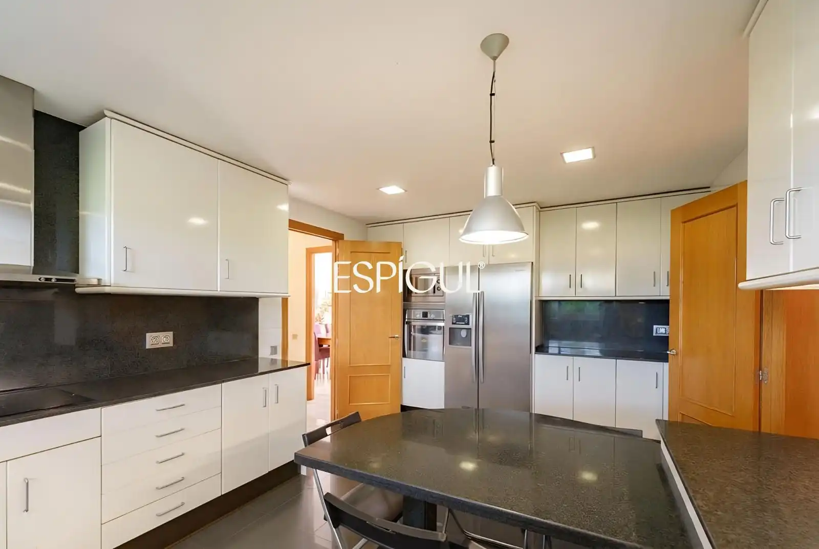 Kitchen of Houses for sale in Sant Cugat del Vallès  with Air Conditioner, Heating and Storage room