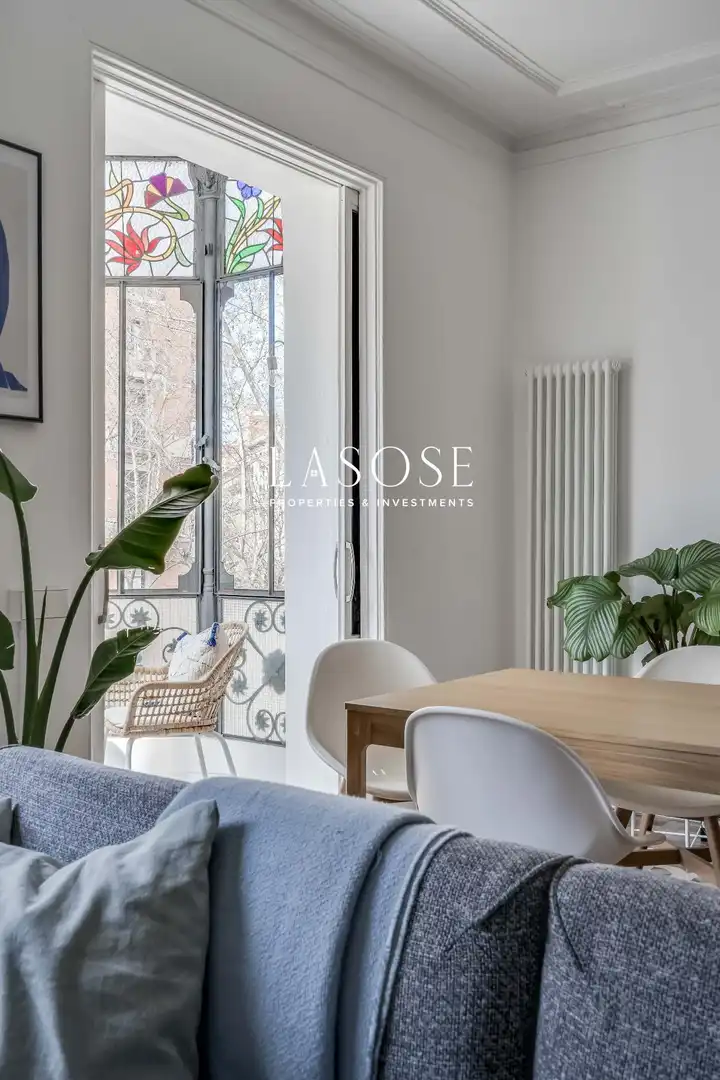 Flat with terrace for sale in Ronda de Sant Antoni, imagen 7