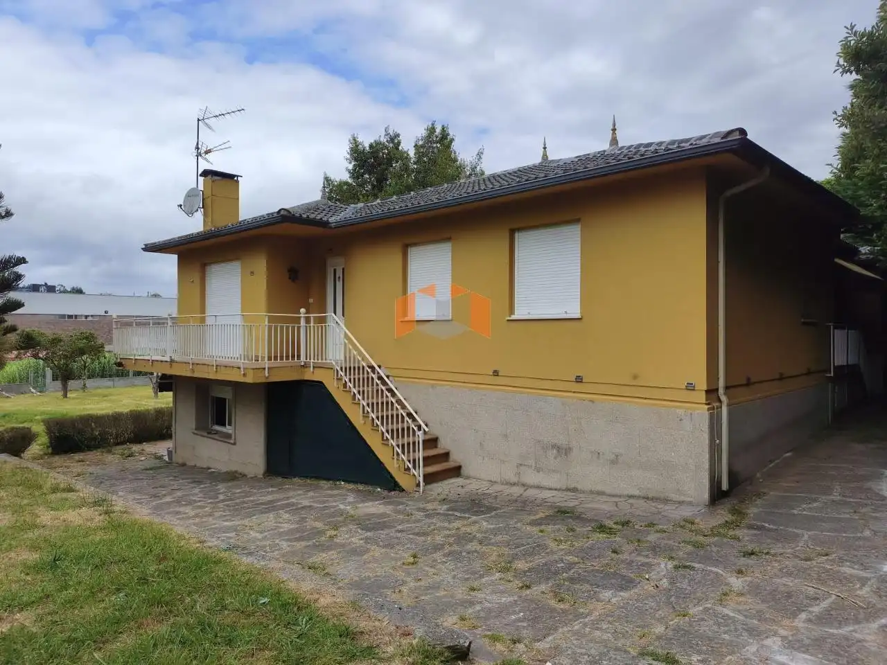 Exterior view of Houses for sale in Vigo   with Heating, Private garden and Parquet flooring