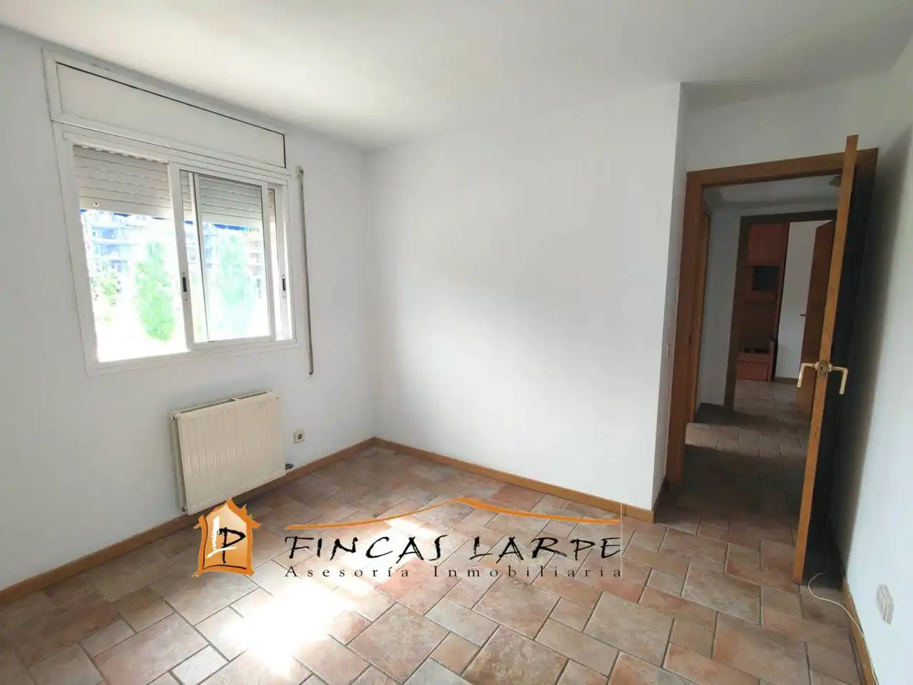 Wohnung zum Verkauf in Martorell mit Klimaanlage, Heizung und Balkon