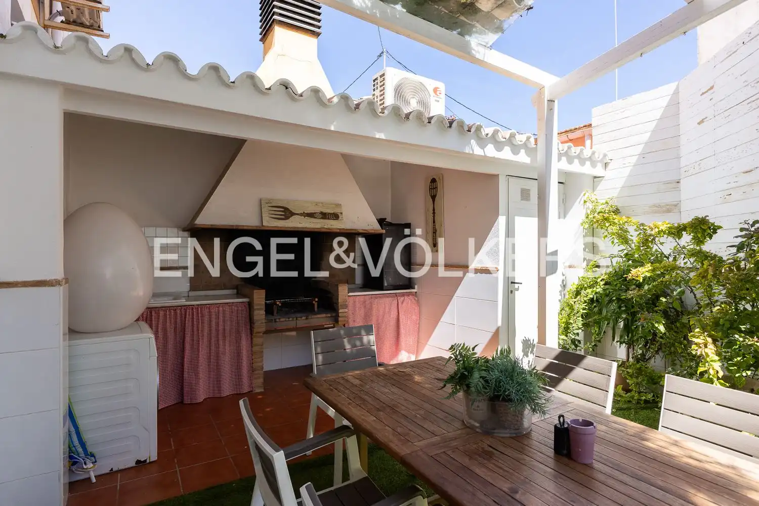 Terraza de Piso en venta en Valencia con Aire acondicionado, Calefacción y Jardín privado