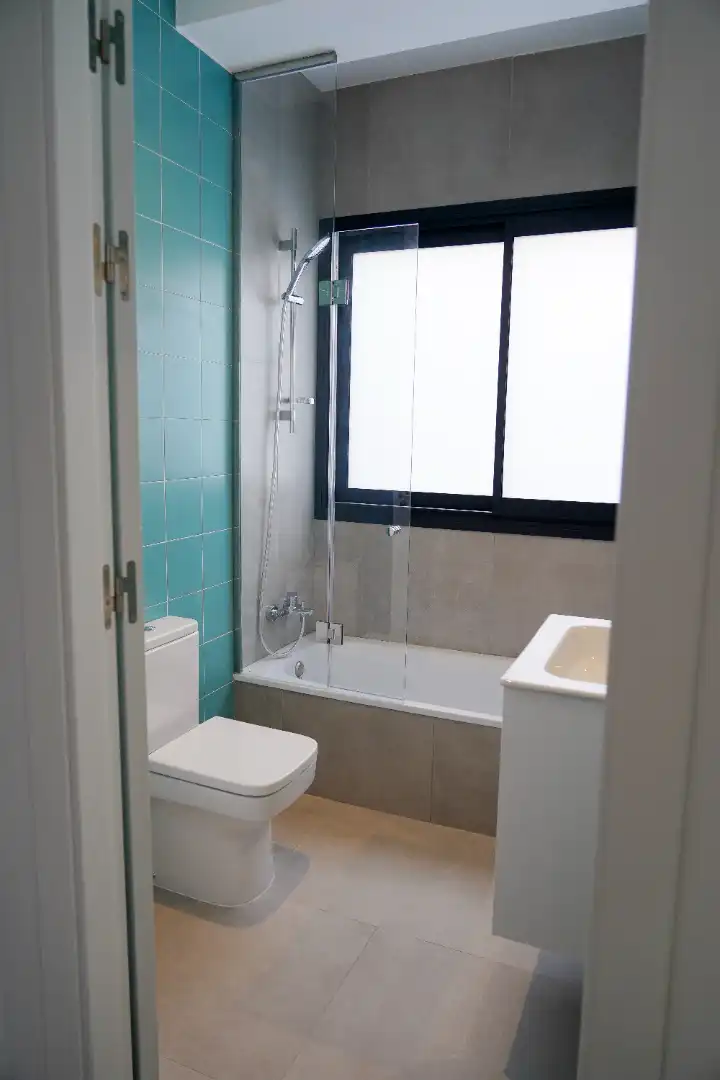 Ground floor for sale in Calle Rodrigo de Triana, 1, Centro - Calzada - Cabo Noval