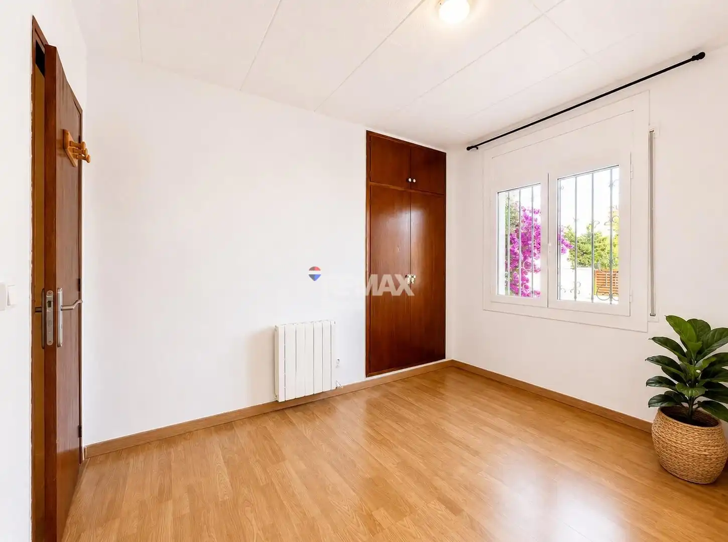 Bedroom of Houses for sale in Roses  with Air Conditioner, Private garden and Parquet flooring