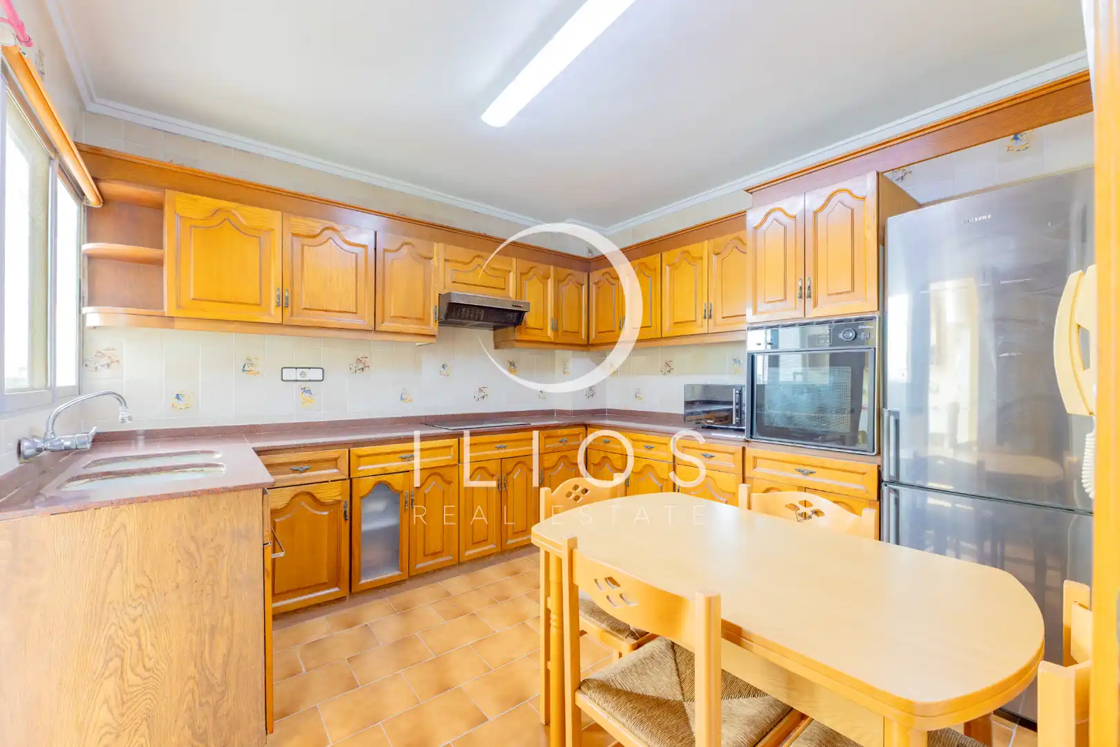 Kitchen of Flat for sale in Manises  with Air Conditioner, Terrace and Balcony