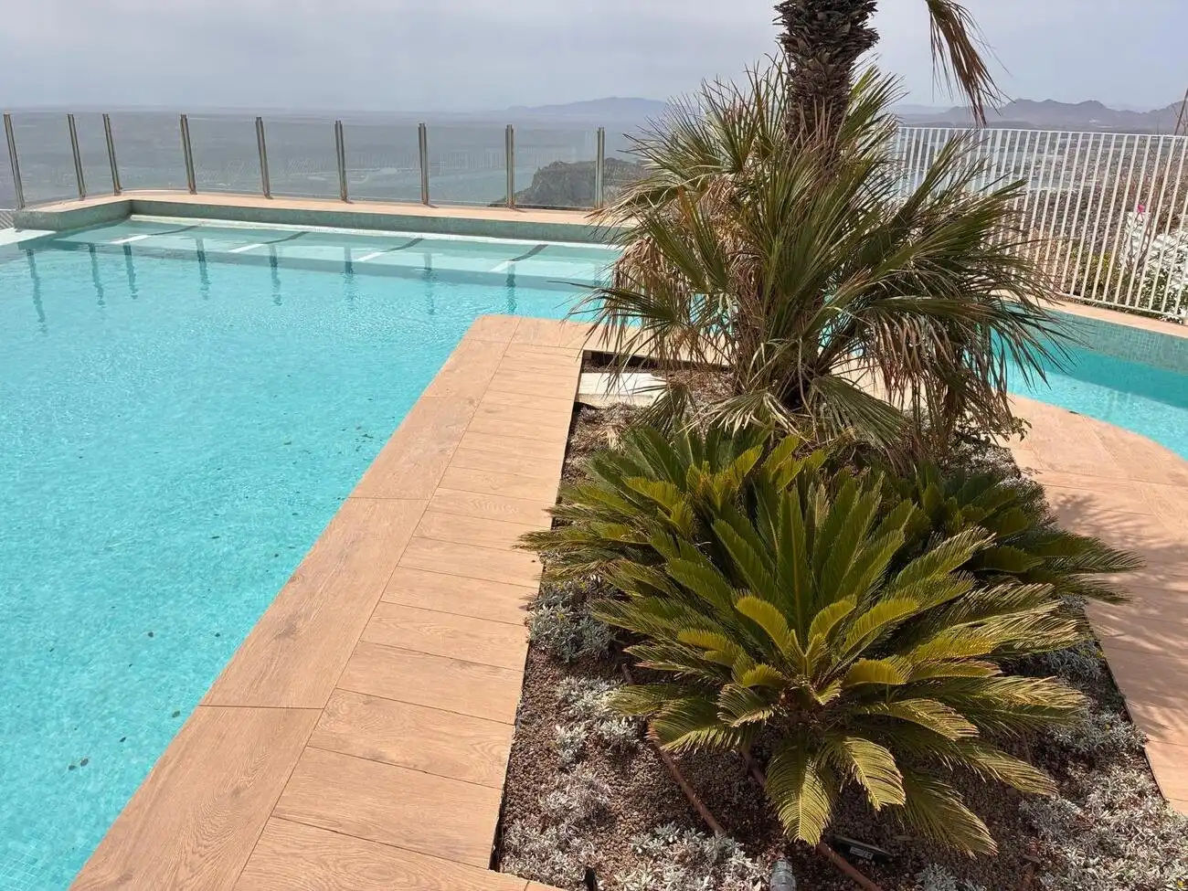 Schwimmbecken von Wohnungen zum Verkauf in Lorca mit Klimaanlage, Privatgarten und Schwimmbad