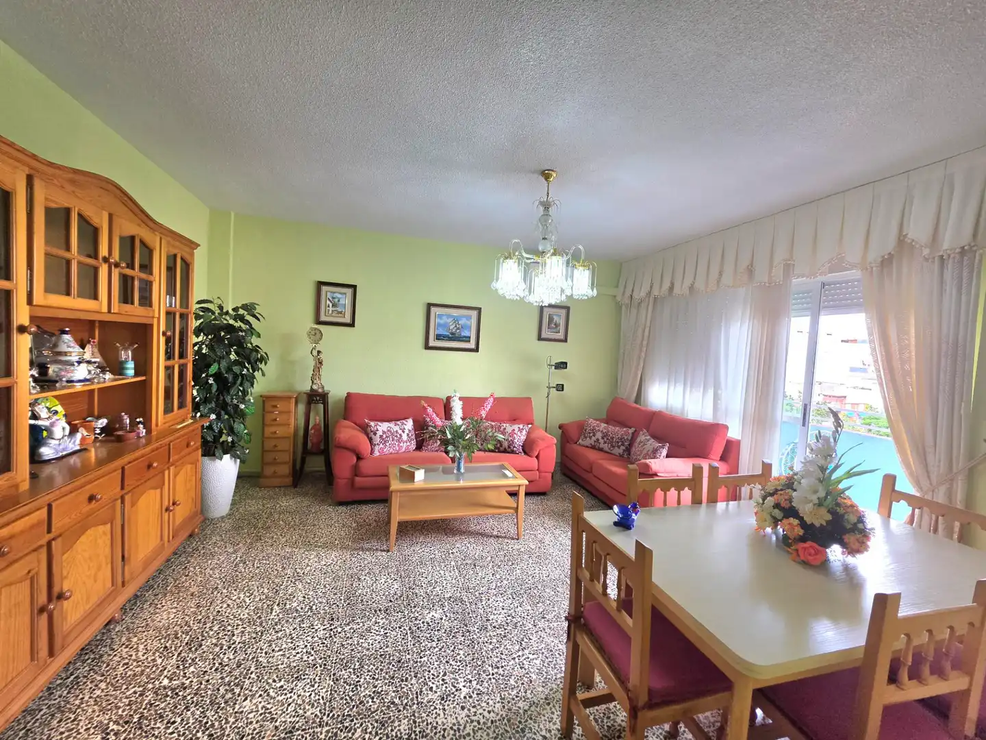 Wohnung mit Terrasse zum Verkauf in Casco Antiguo