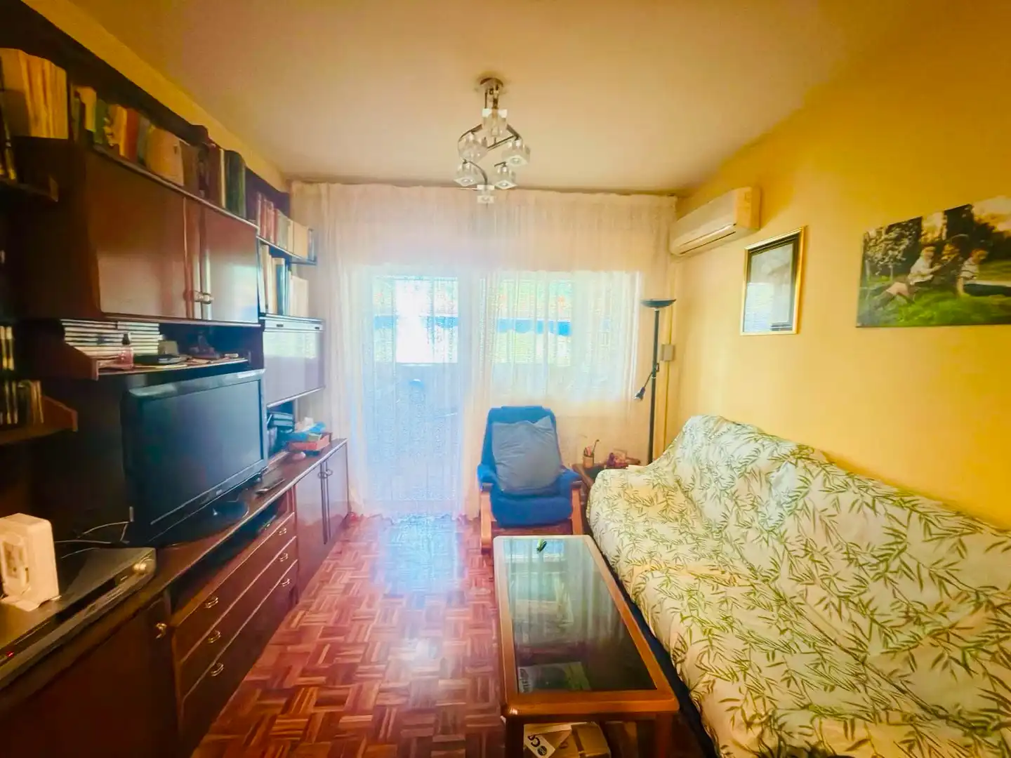 Sala de estar de Piso en venta en Móstoles con Aire acondicionado, Calefacción y Parquet
