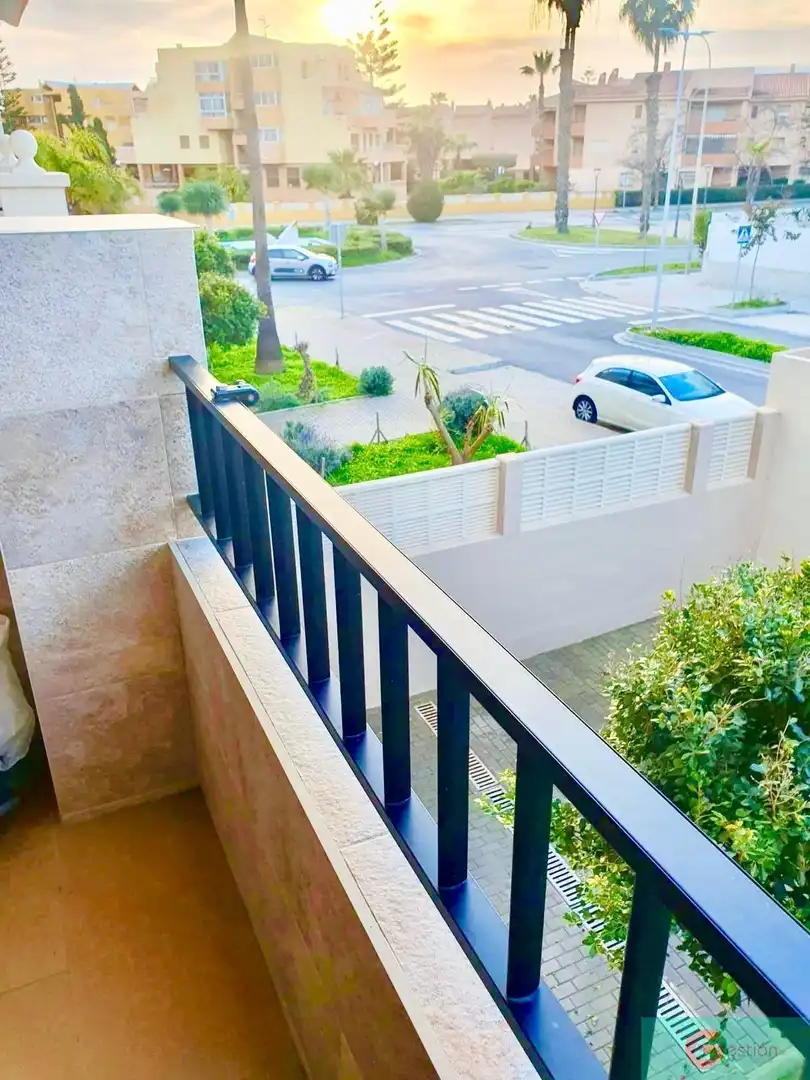 Apartament amb piscina en venda a Salobreña Costa, imagen 8