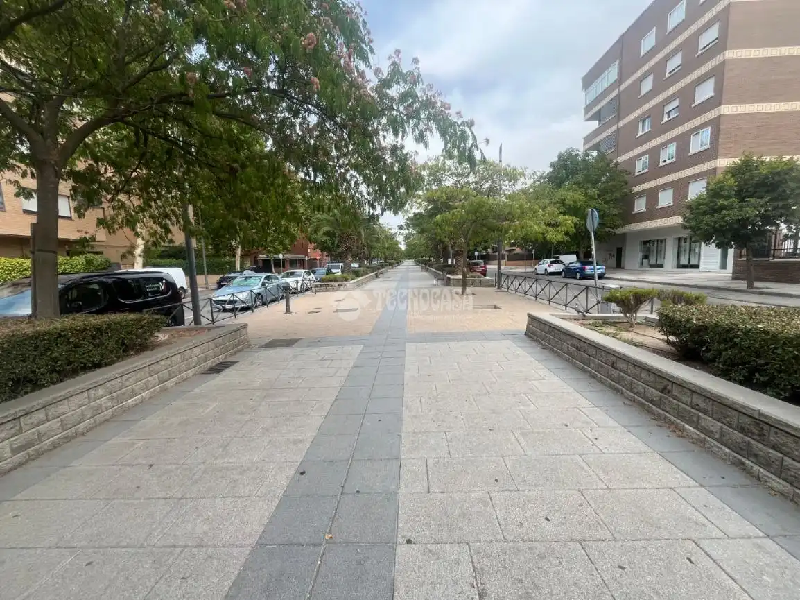 Vista exterior de Pis en venda en Humanes de Madrid amb Aire condicionat, Calefacció i Terrassa