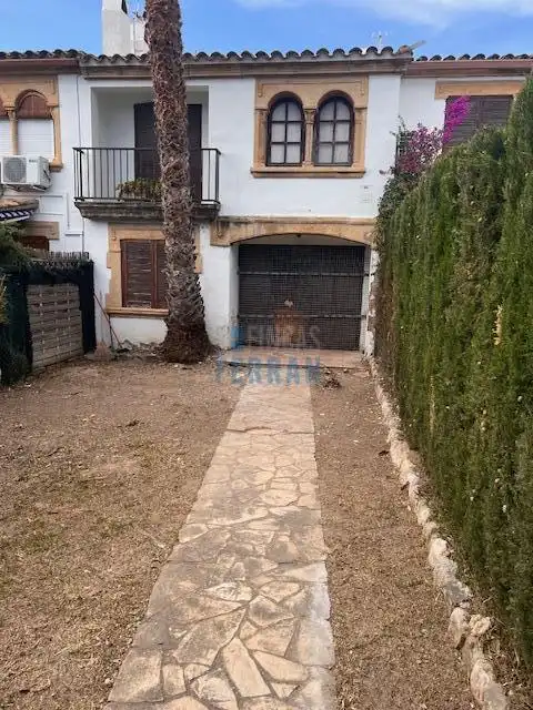 Jardín de Casa adosada en venta en Cambrils con Terraza, Trastero y Alarma