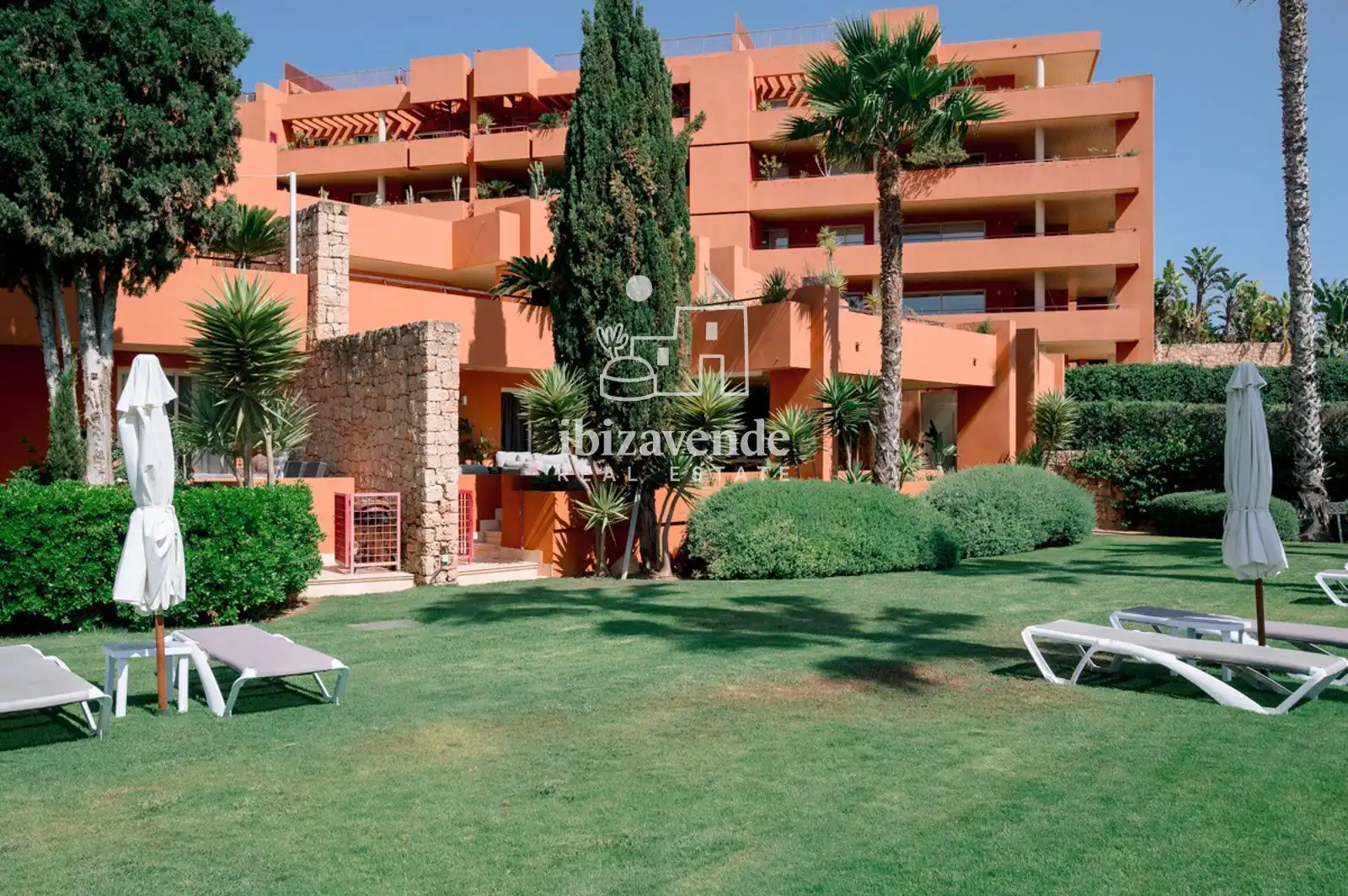 Jardín de Dúplex de alquiler en Santa Eulària des Riu con Aire acondicionado, Terraza y Trastero