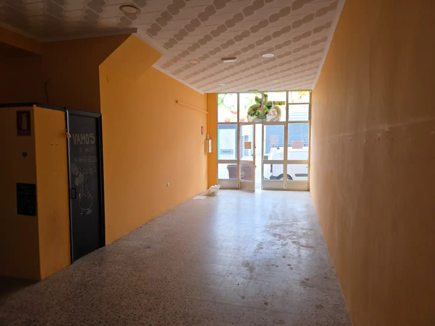 Local commercial à louer à Rúa Plácido Peña 37, imagen 4