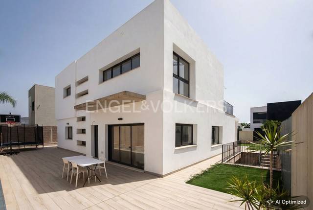 Casa-chalet en Venta en Pau Lledó