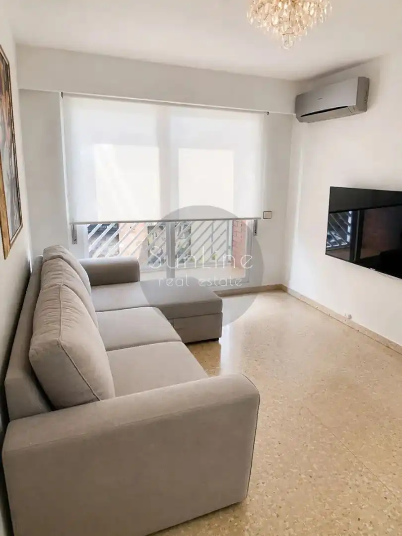 Sala d'estar de Pis de lloguer en Chiva amb Terrassa i Moblat