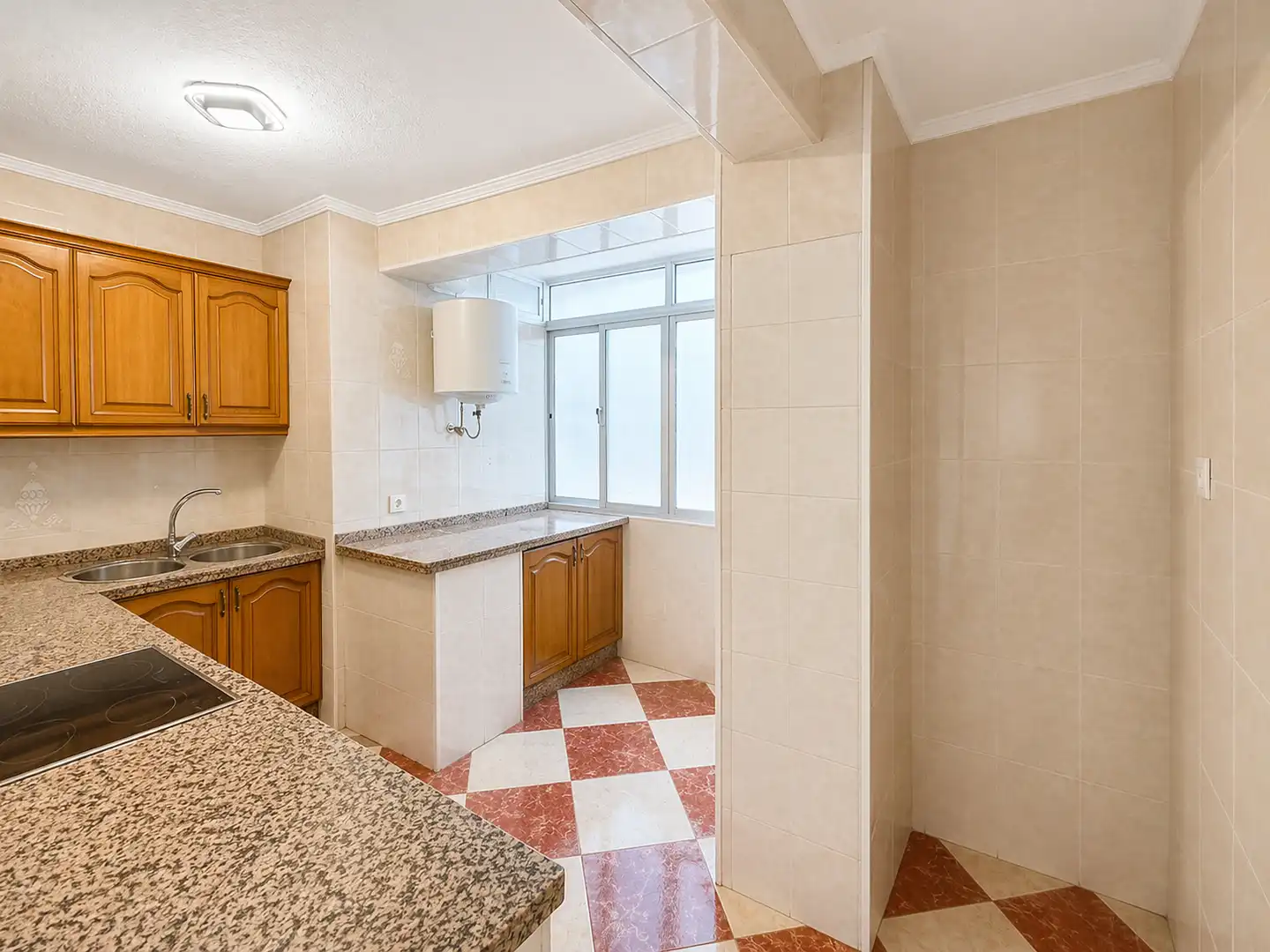 Cocina de Apartamento en venta en Málaga