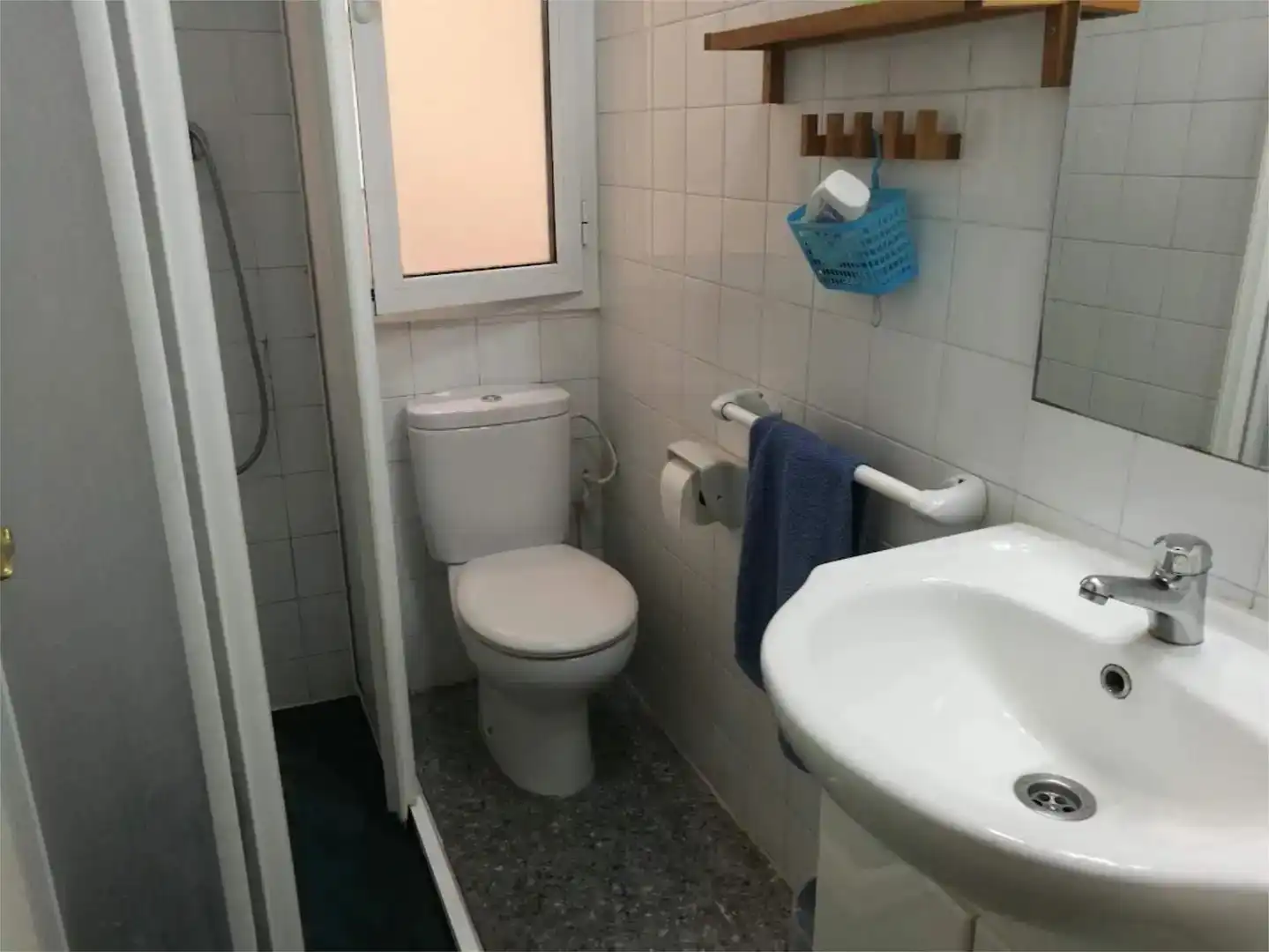 Bany de Pis en venda en Granada amb Moblat, Forn i Rentadora