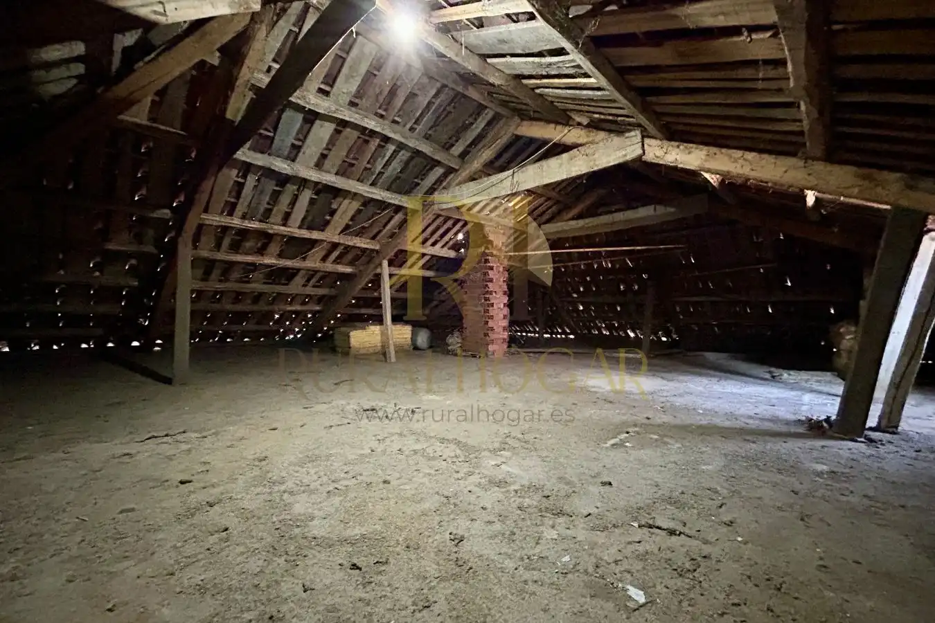 Casa o xalet en venda en Torre del Bierzo amb Terrassa i Moblat