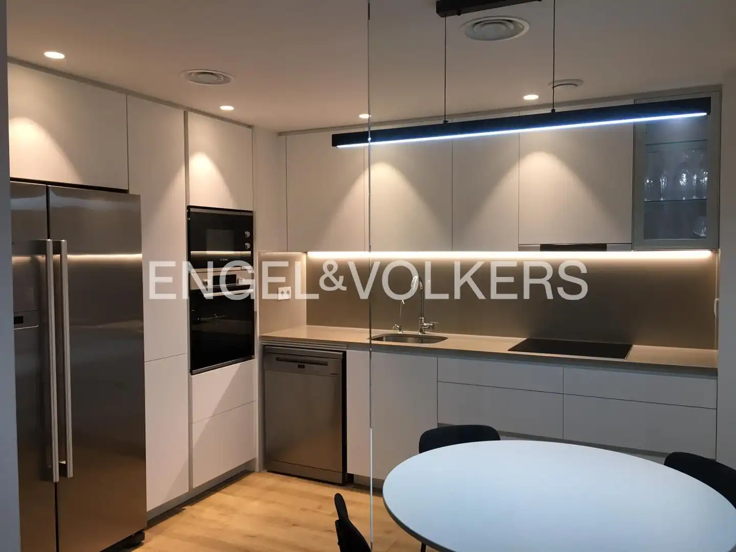 Cocina de Casa o chalet de alquiler en Gavà con Aire acondicionado, Calefacción y Jardín privado