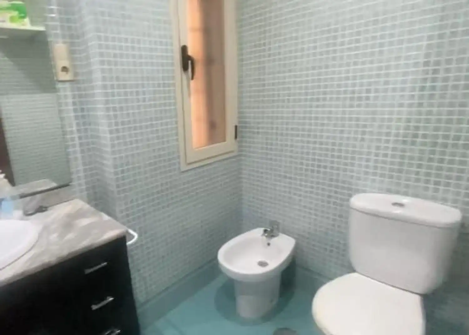 Bathroom of Flat for sale in Málaga  with Air Conditioner and Terrace