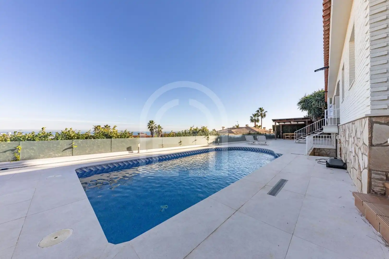 Piscina de Casa o chalet en venta en Premià de Dalt con Aire acondicionado, Calefacción y Jardín privado