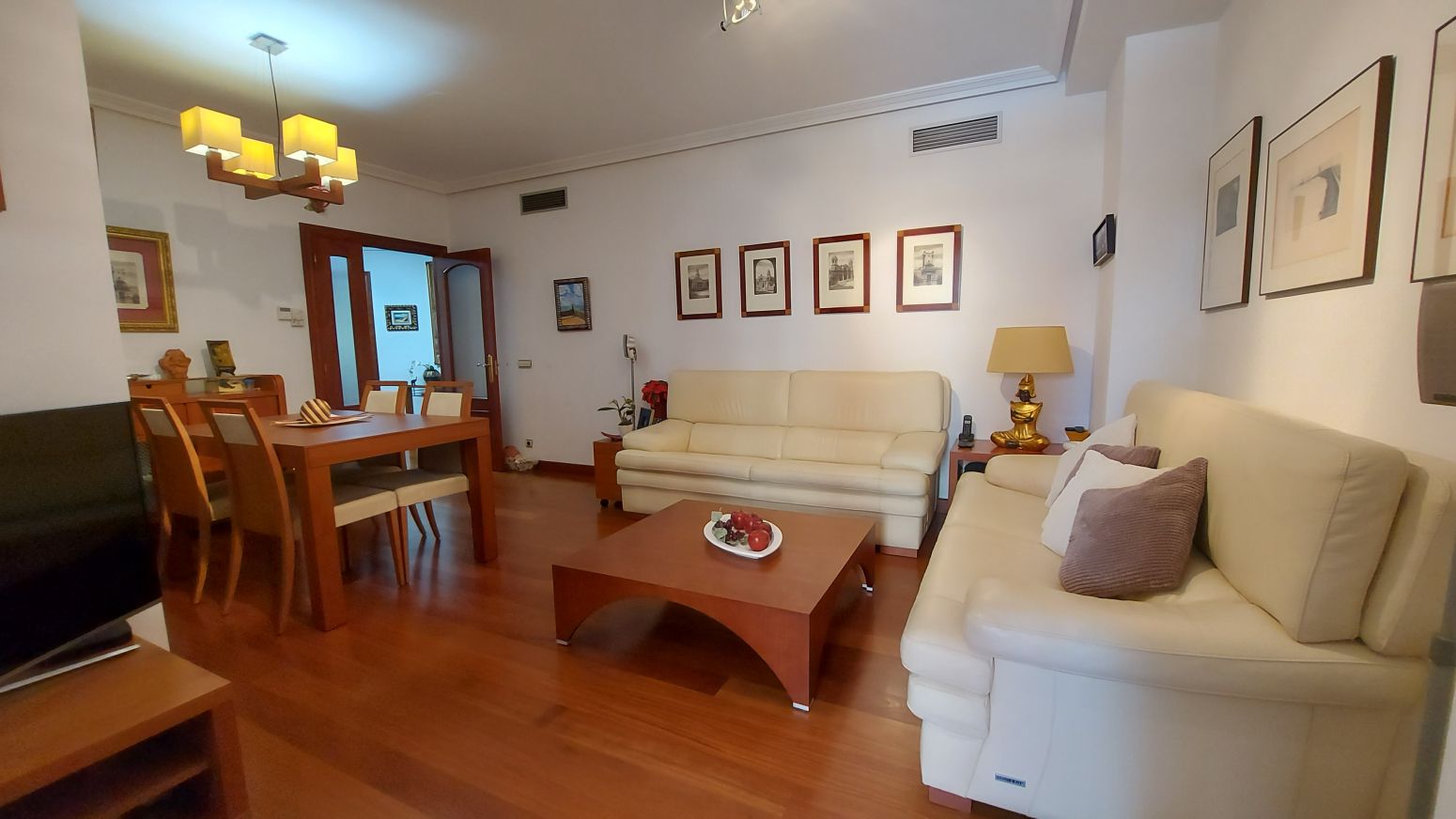 Living room of Flat for sale in  Logroño  with Air Conditioner, Heating and Private garden