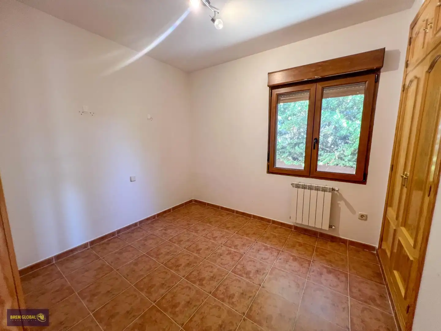 Dormitori de Casa o xalet en venda en El Berrueco amb Calefacció, Jardí privat i Alarma