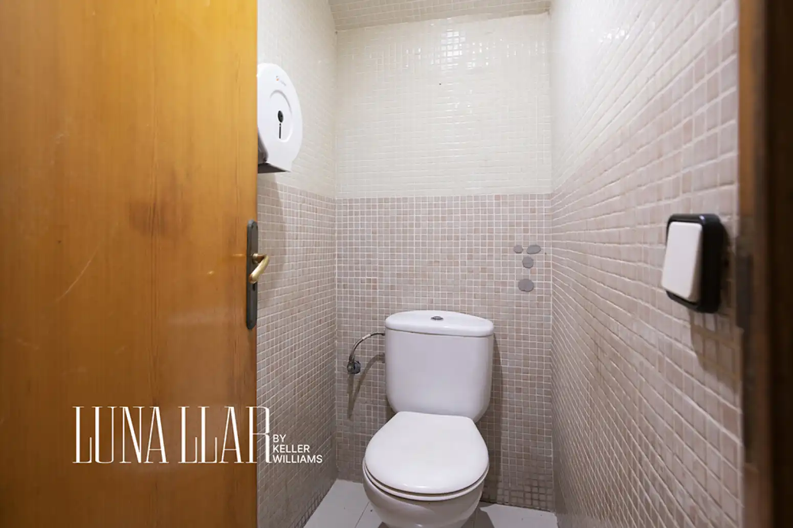 House for sale in Carrer Mare de Deu de Bruguers 4, imagen 9