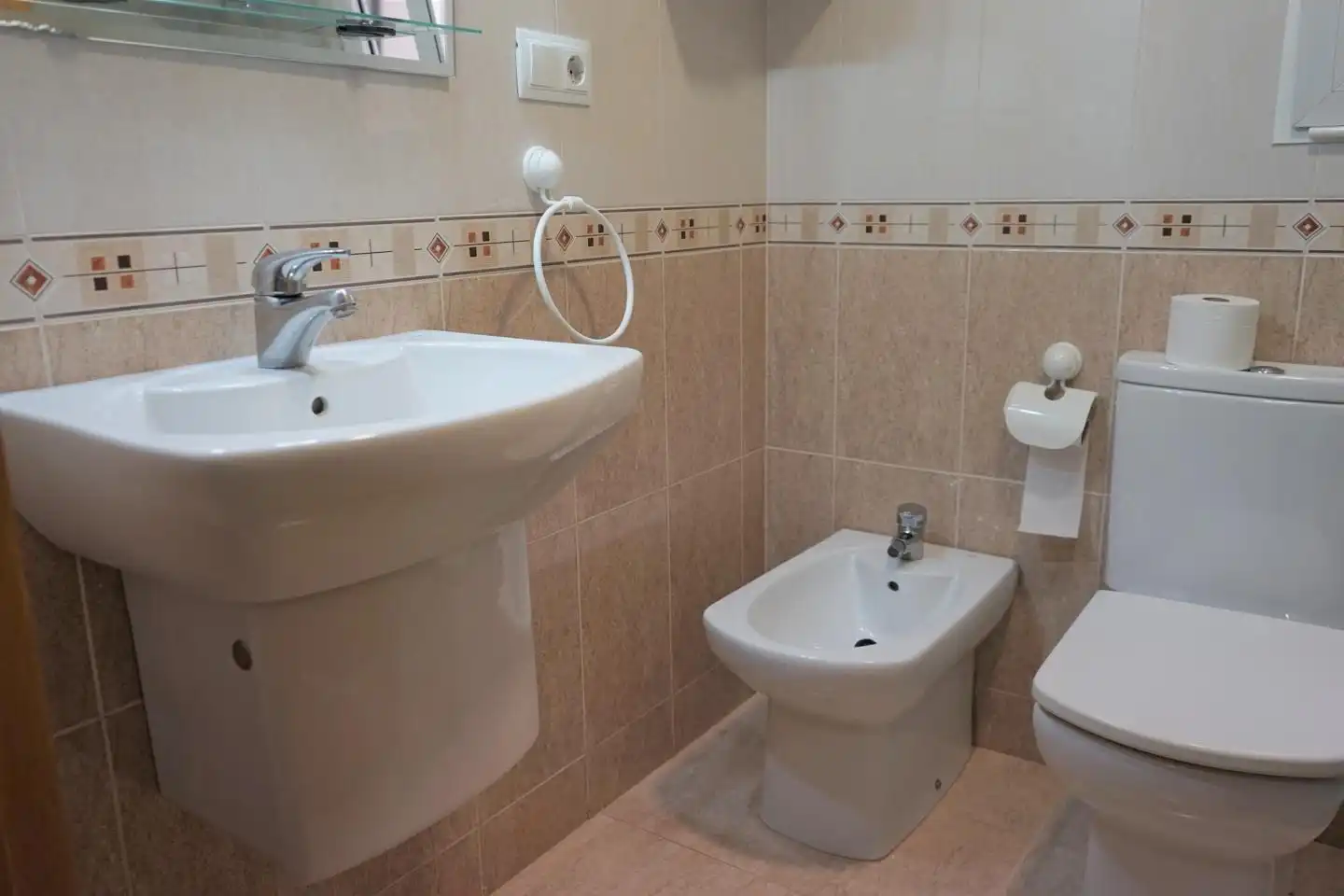 Bathroom of Flat for rent in Moncada  with Air Conditioner and Furnished