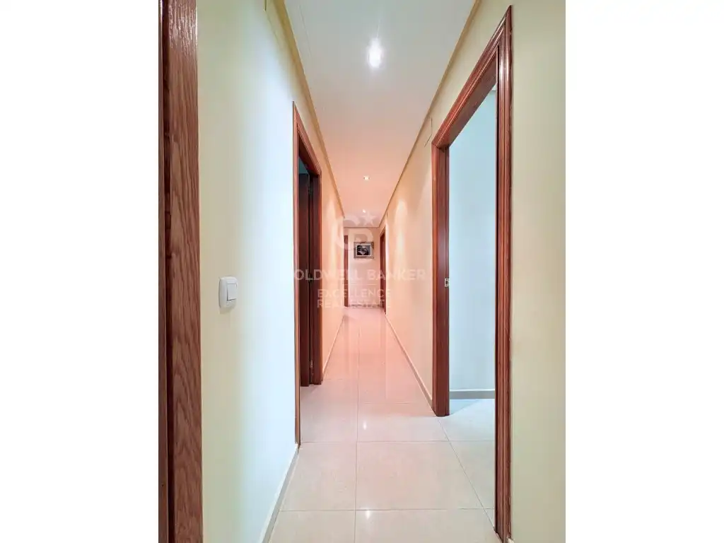 Piso en venta en Valencia con Aire acondicionado, Terraza y Amueblado
